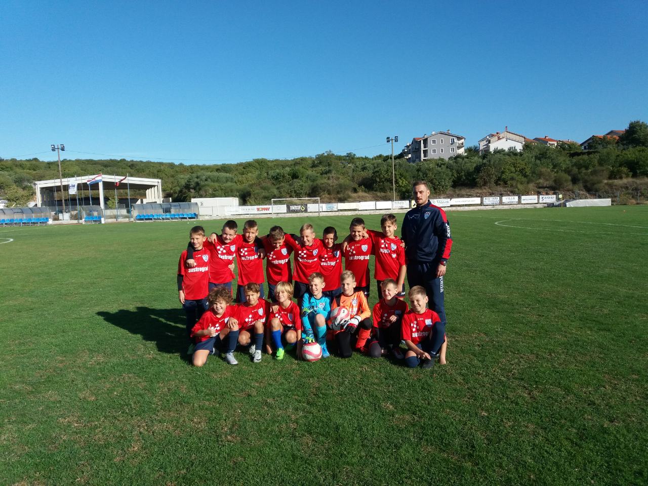 Više od kluba (164)