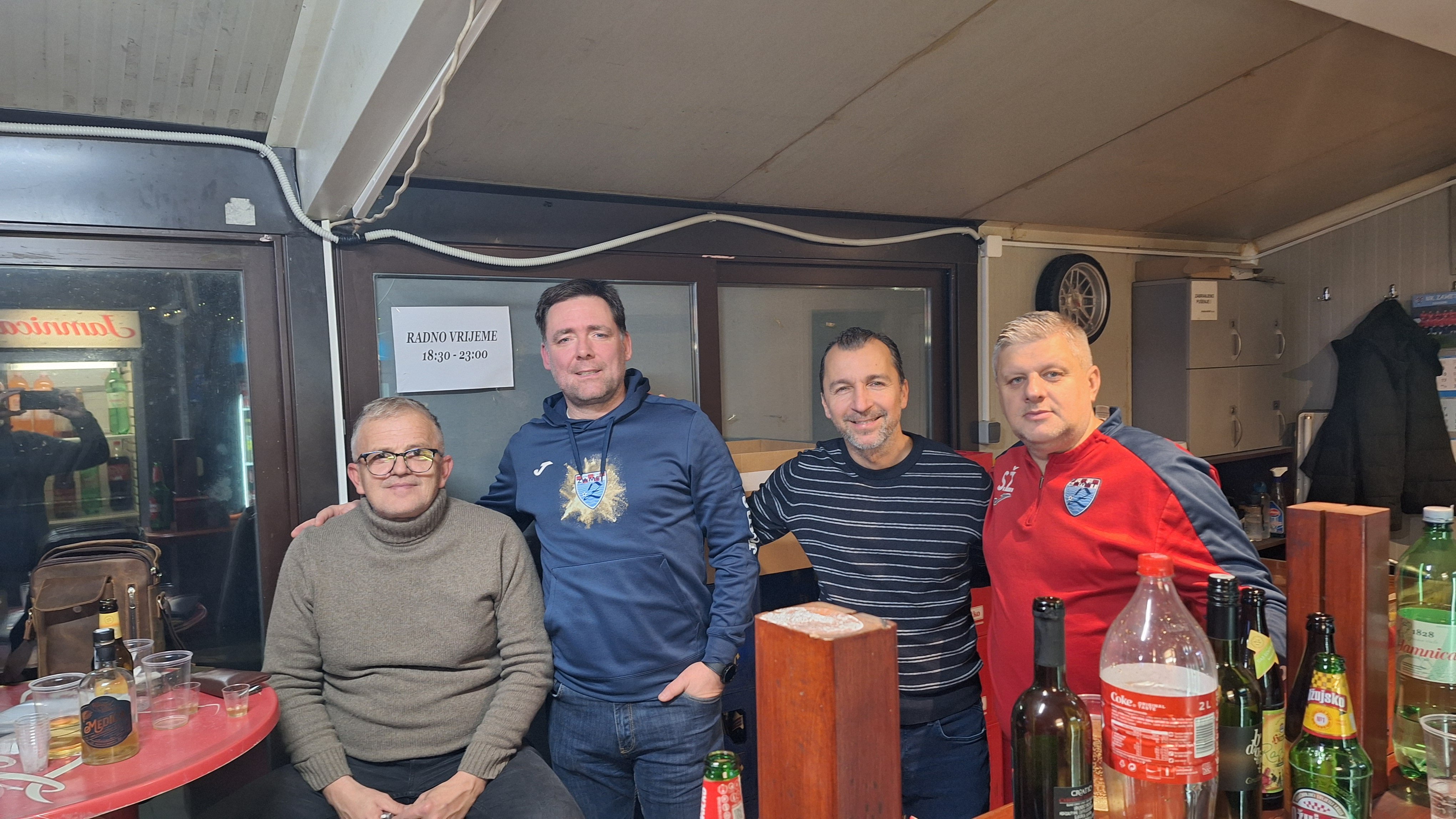 Više od kluba (147)