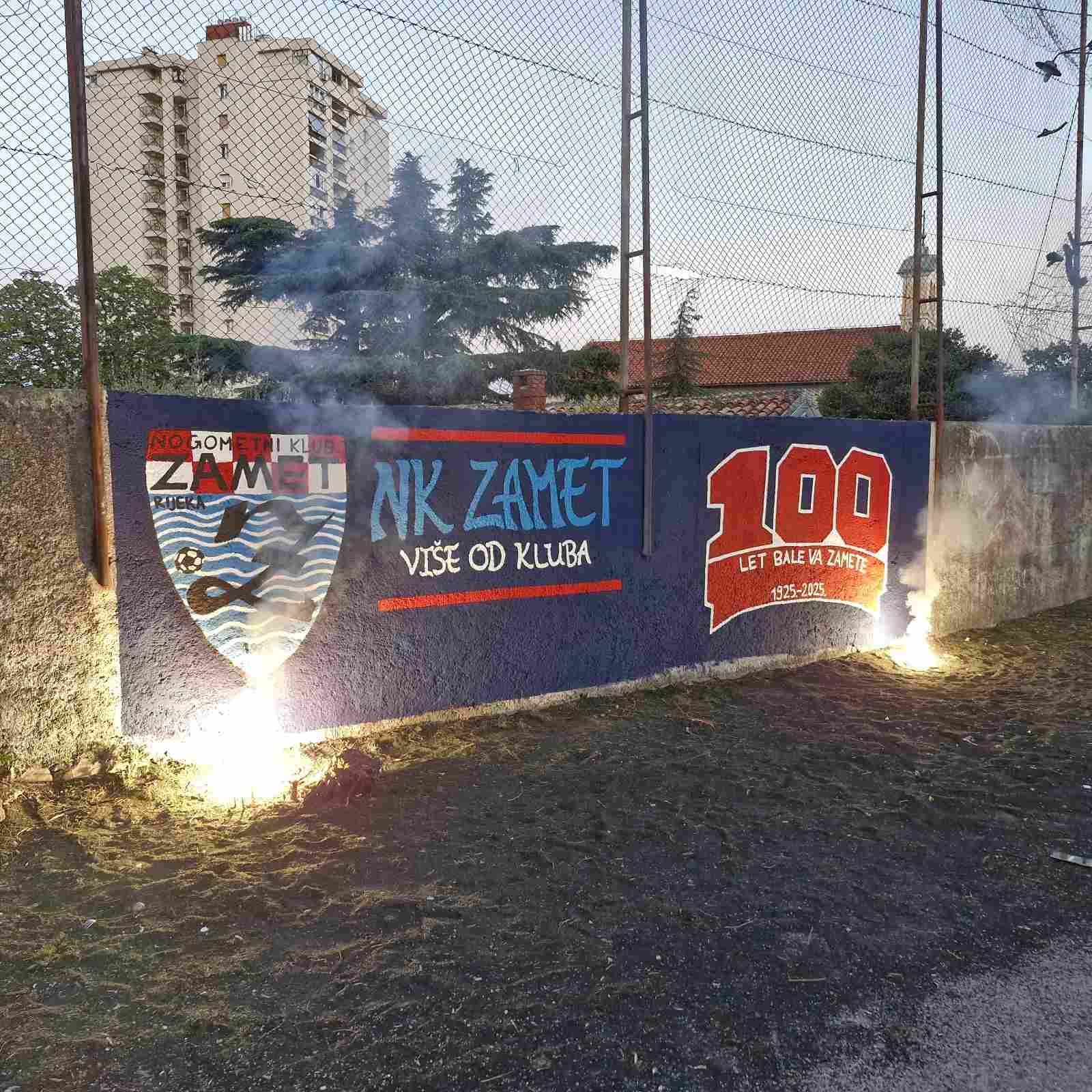 Više od kluba (216)