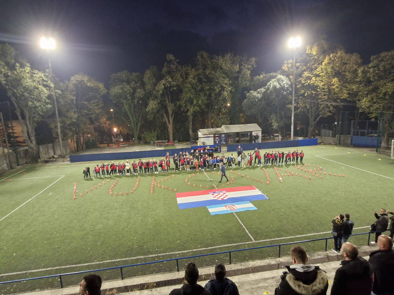 Više od kluba (132)