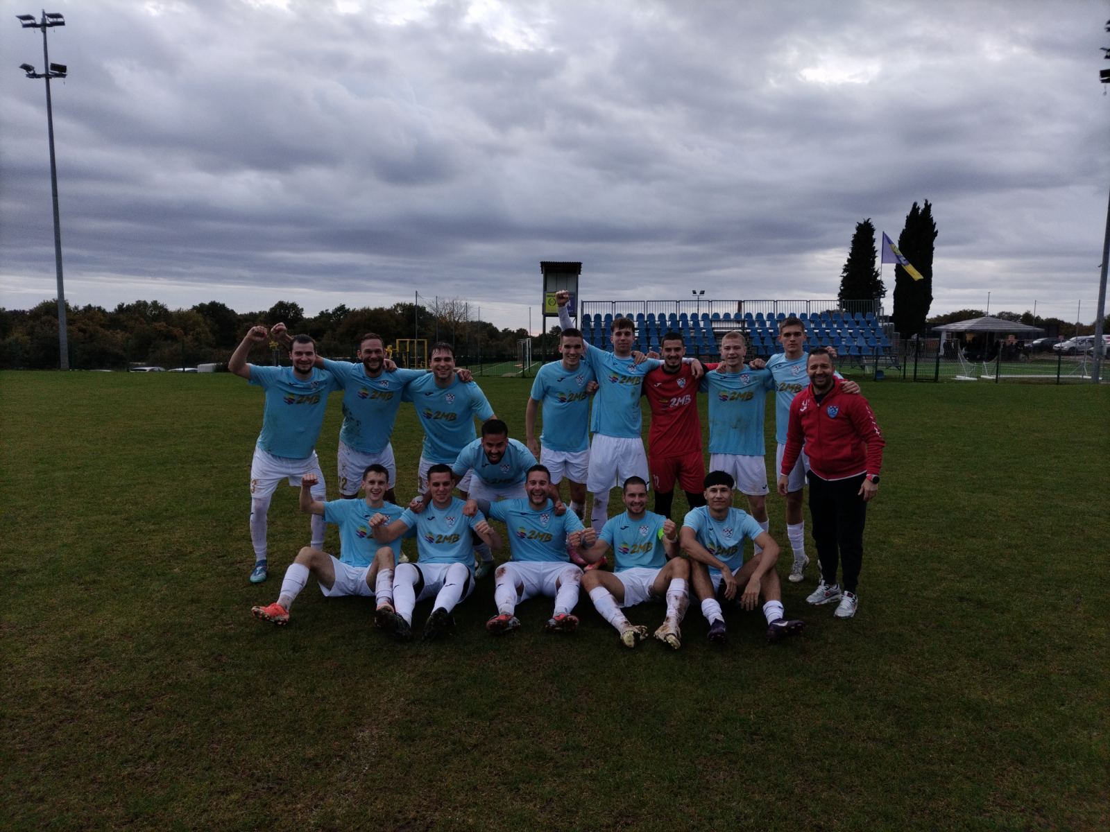 Više od kluba (218)