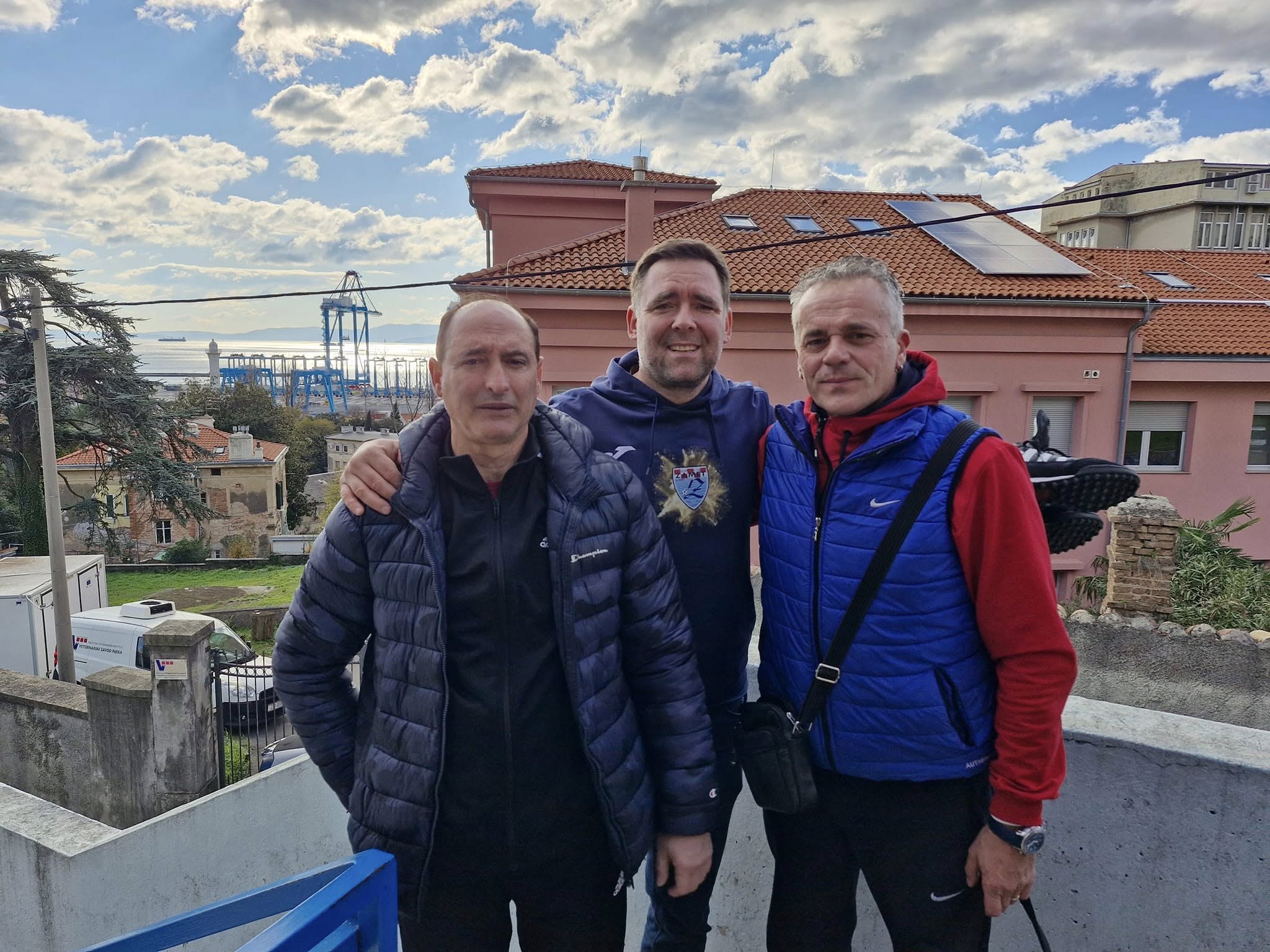 Više od kluba (141)