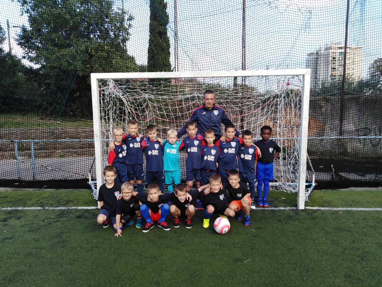 Više od kluba (165)