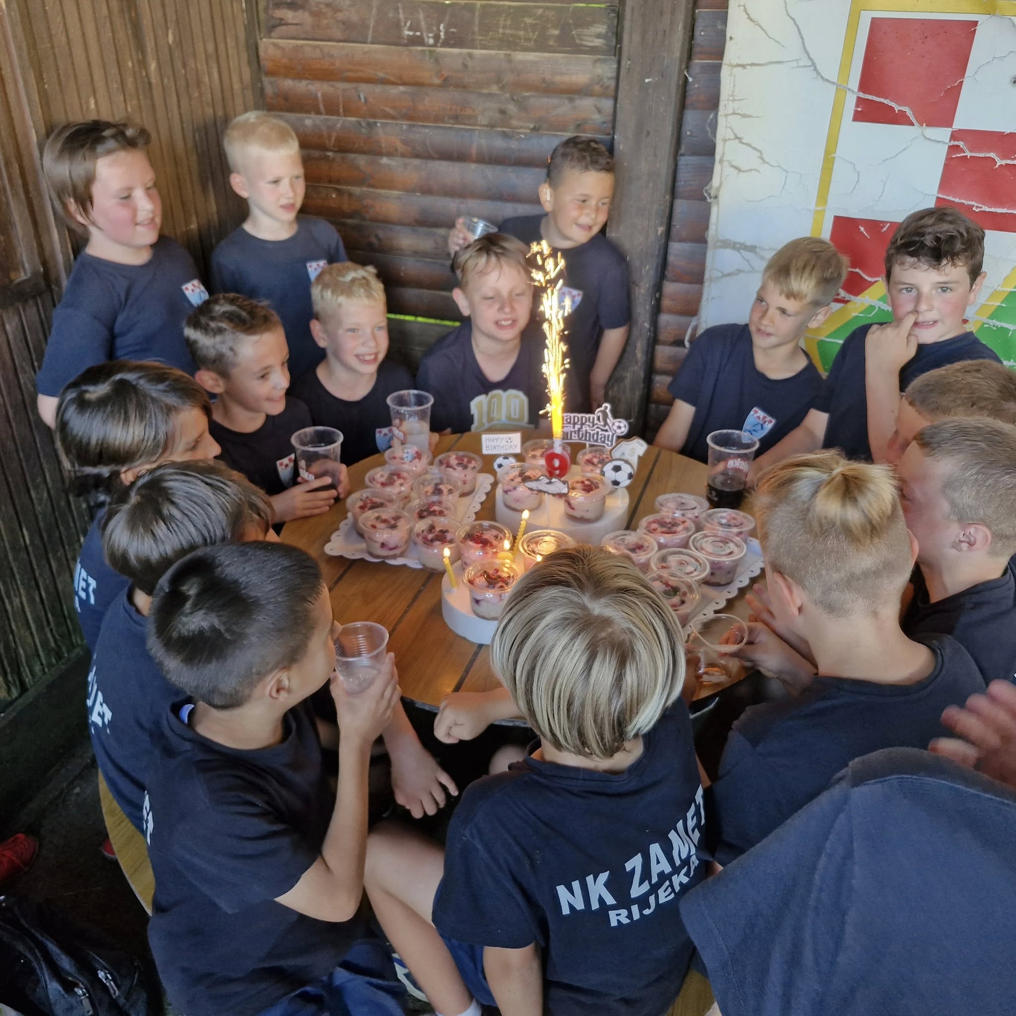 Više od kluba (212)