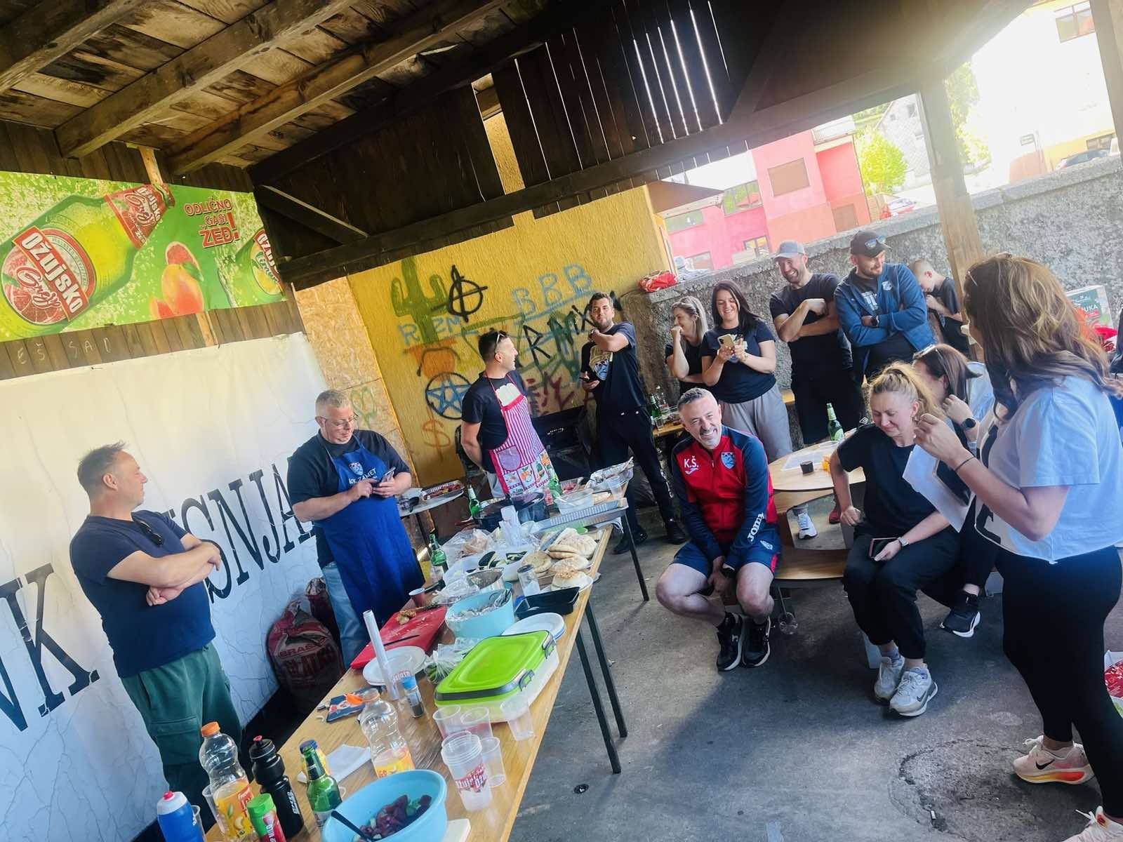 Više od kluba (196)