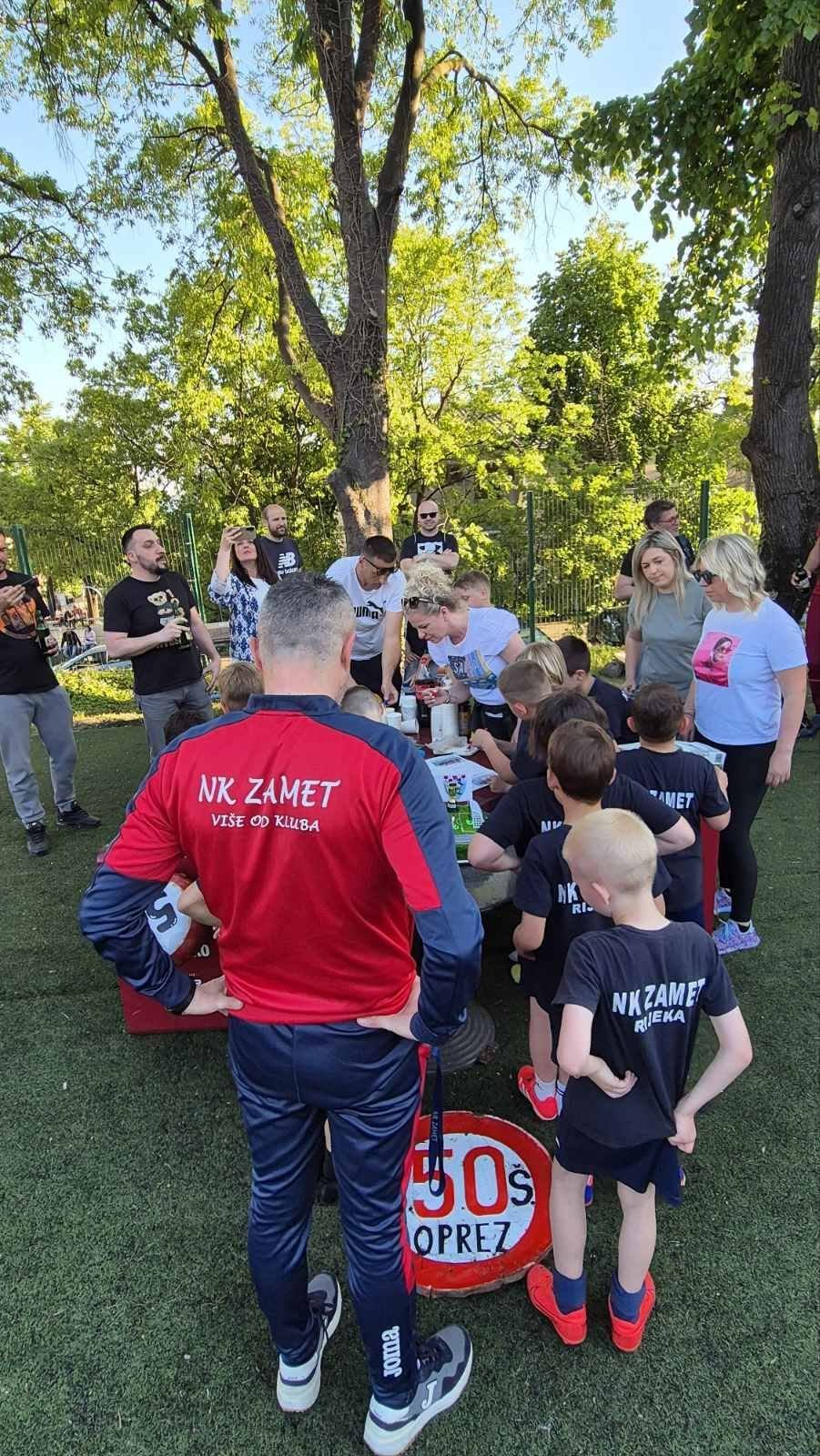 Više od kluba (191)