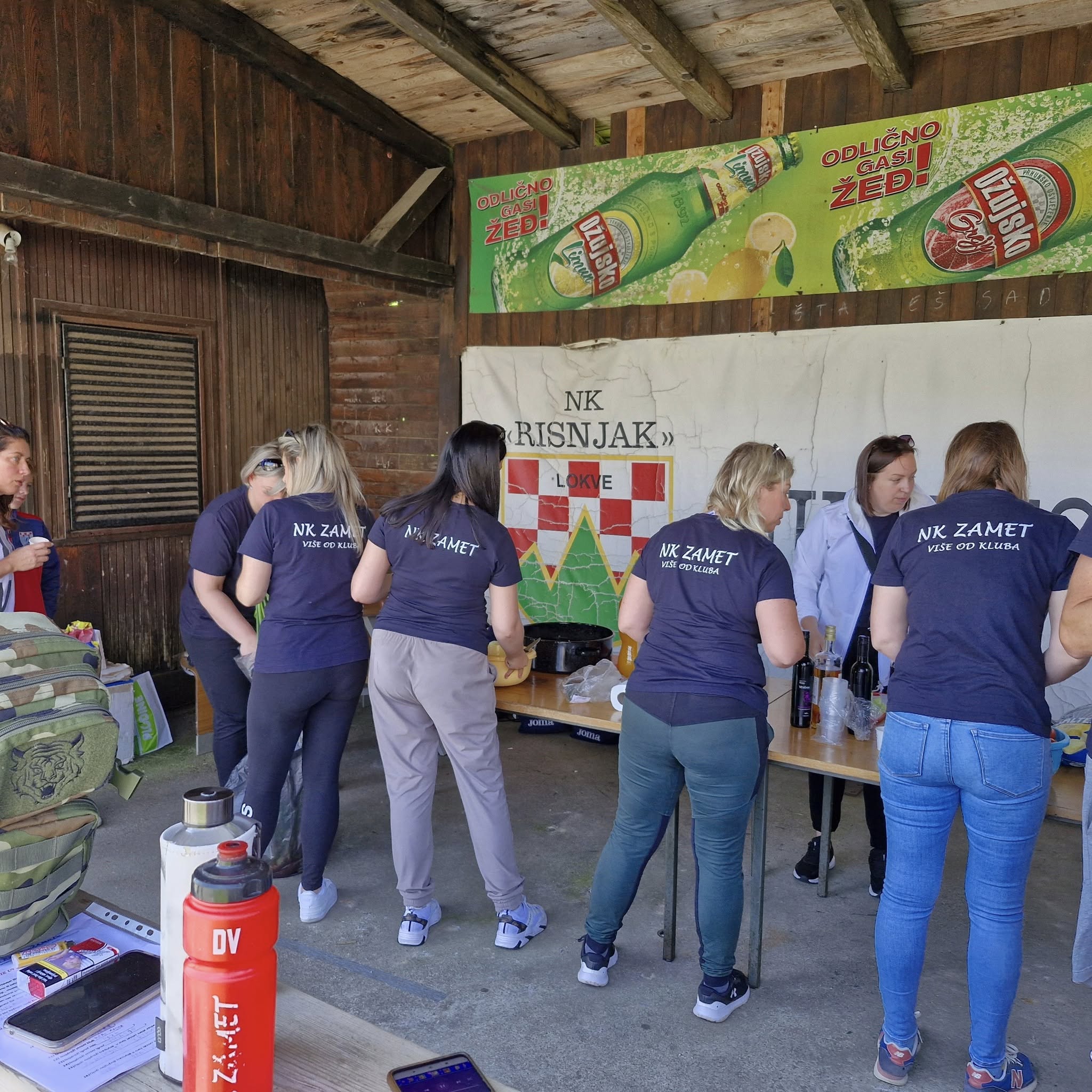 Više od kluba (198)