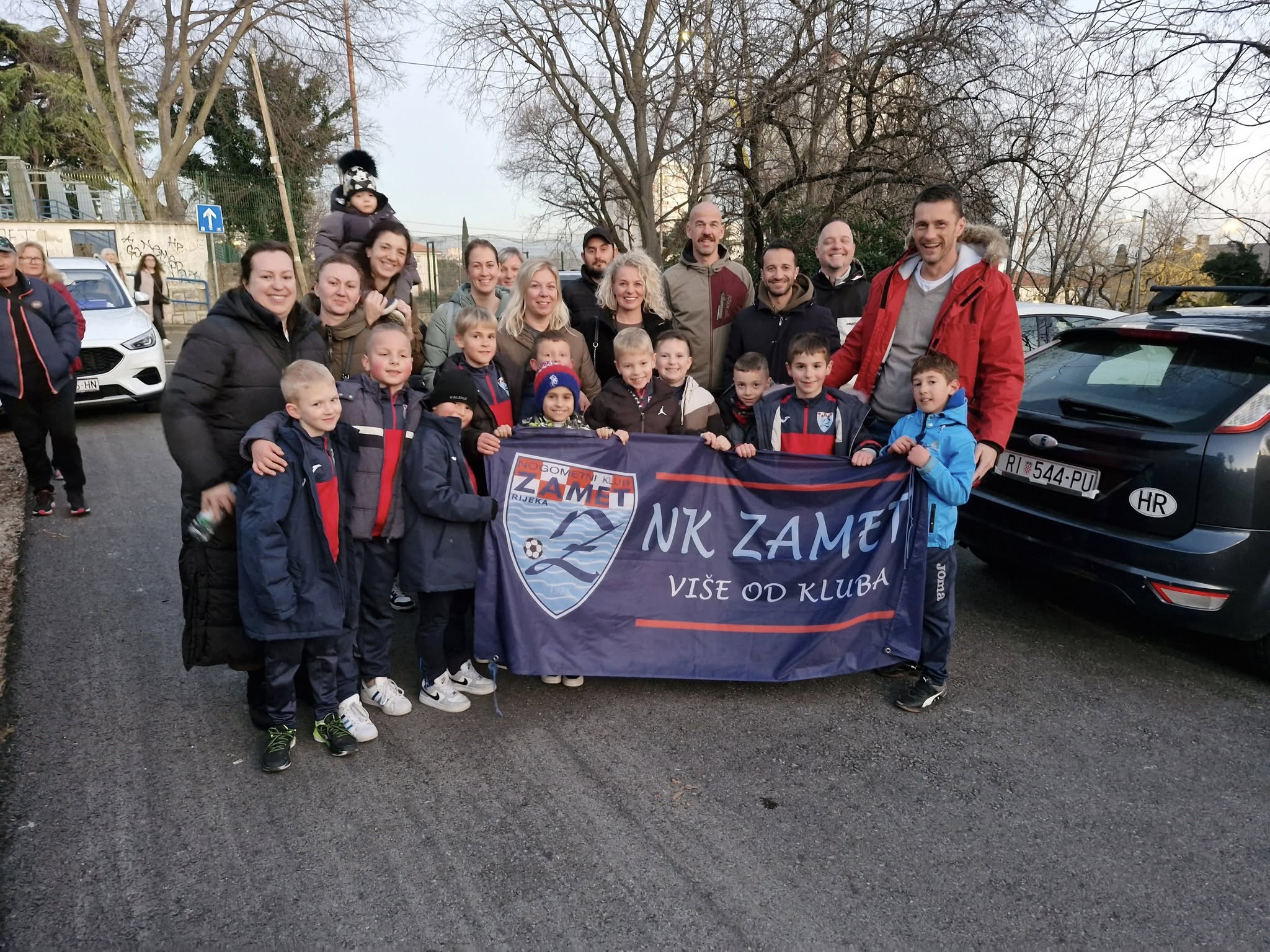 Više od kluba (174)