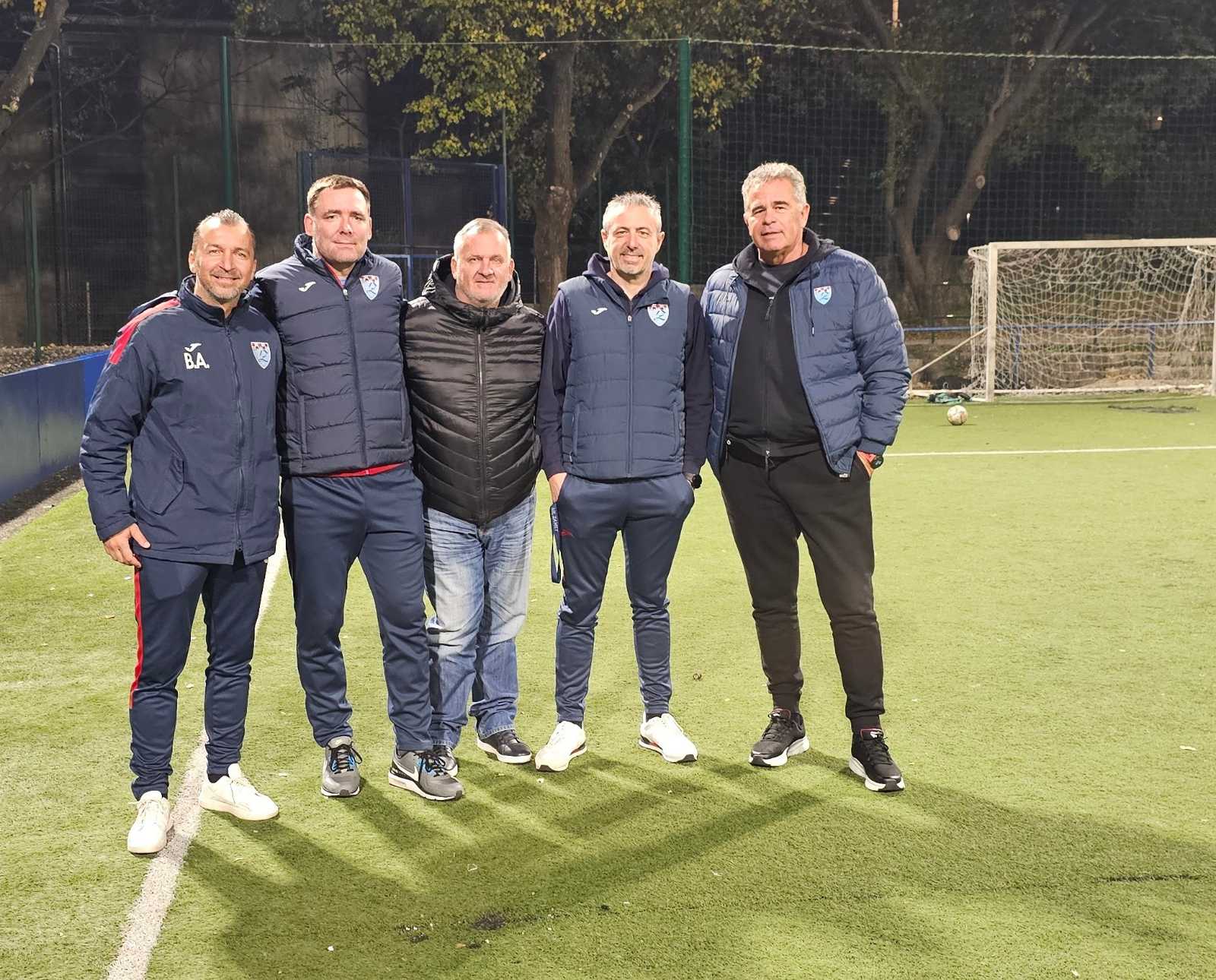 Više od kluba (128)